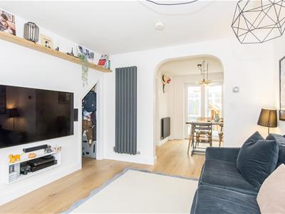 Lounge (Photo 2)